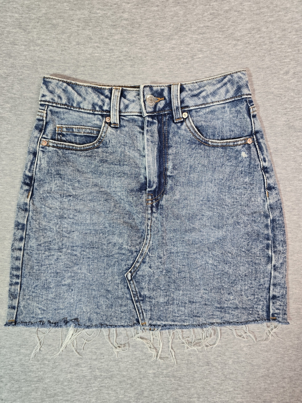 Wild Fable Denim Mini Skirt Women's Size 00 Blue High Rise Raw Hem Jean NWOT